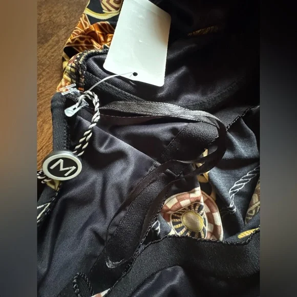 Magicsuit Black and Gold Chain Pattern Top Size 12 NEW with tags - Picture 8 of 10